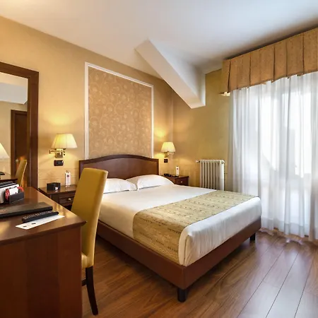 Lancaster 3* 밀라노