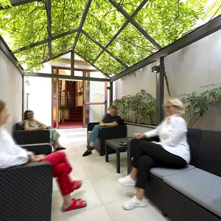 Lancaster 3* 밀라노