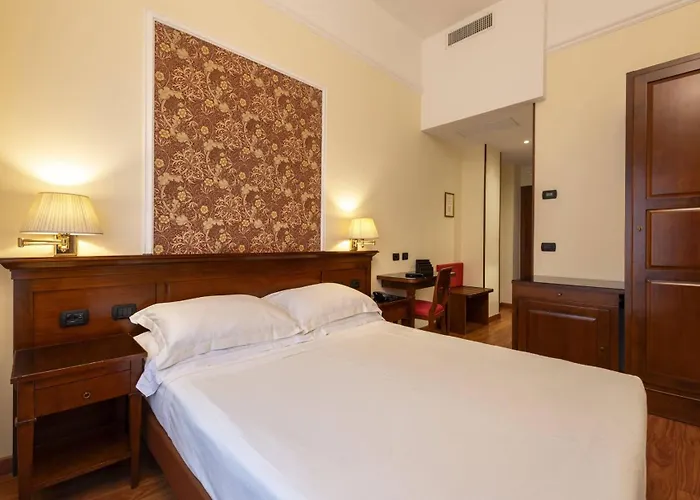 Lancaster 3* Milánó