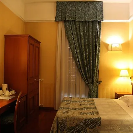 Lancaster Otel 3*