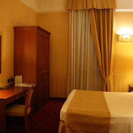 Otel Lancaster 3*